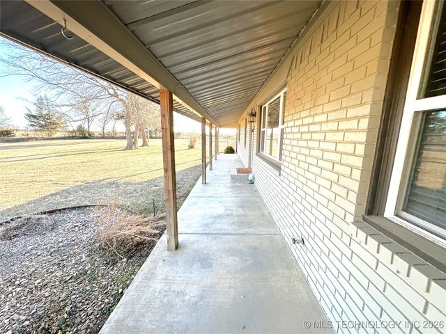 422985 E 1080, Checotah, OK 74426