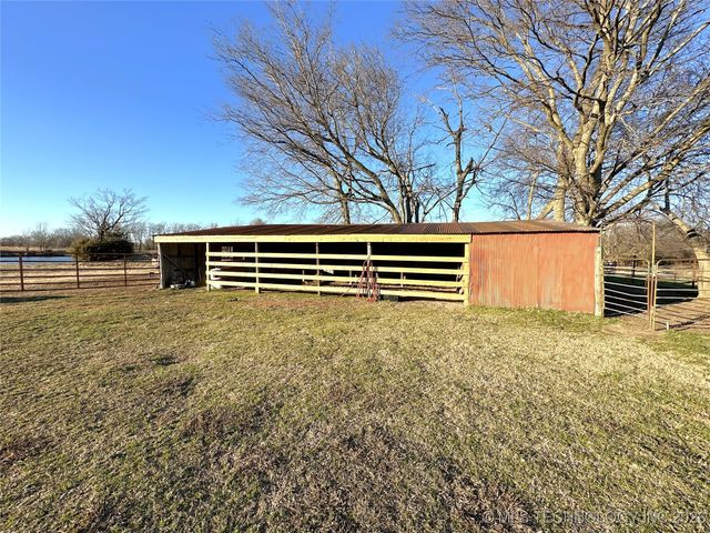 422985 E 1080, Checotah, OK 74426