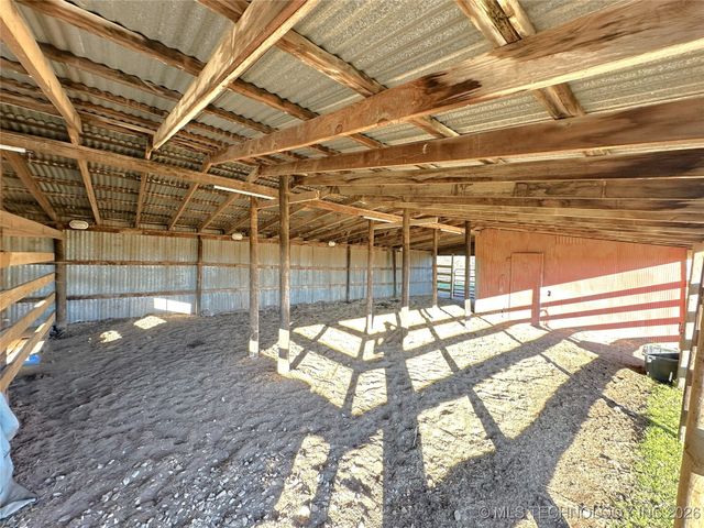 422985 E 1080, Checotah, OK 74426