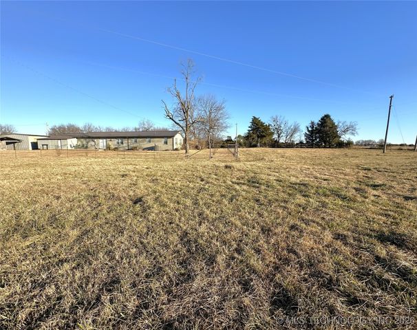 422985 E 1080, Checotah, OK 74426