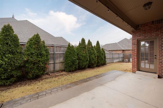 3101 White Cedar Drive, Moore, OK 73160