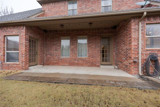 3101 White Cedar Drive, Moore, OK 73160