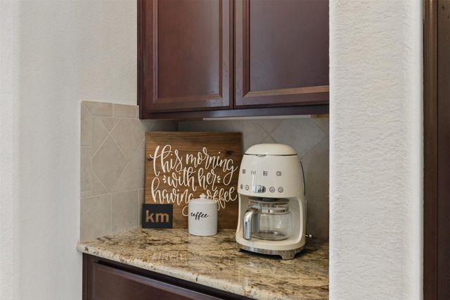 2114 Holly Manor Court, Katy, TX 77493