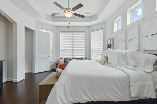 2114 Holly Manor Court, Katy, TX 77493