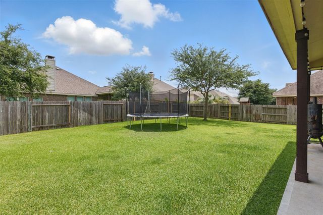 2114 Holly Manor Court, Katy, TX 77493
