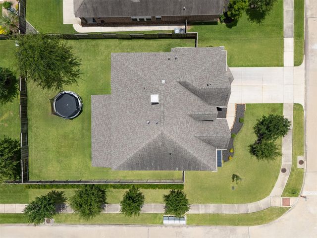2114 Holly Manor Court, Katy, TX 77493