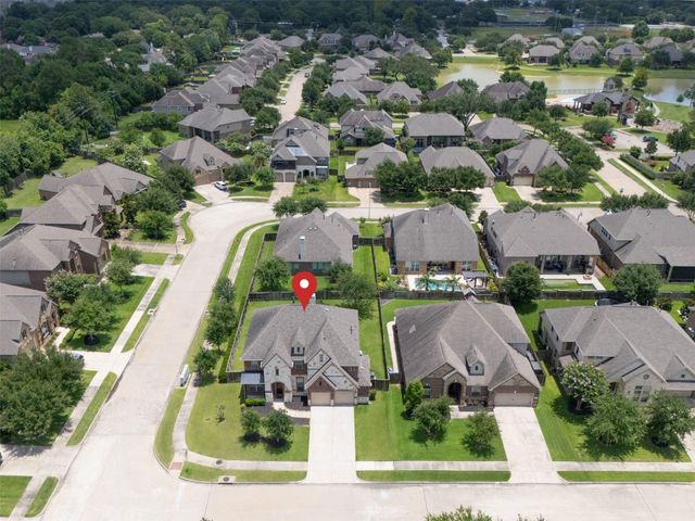 2114 Holly Manor Court, Katy, TX 77493