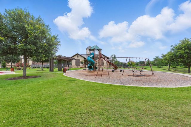2114 Holly Manor Court, Katy, TX 77493