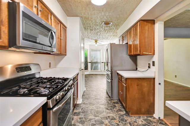 17327 Thorhill Street, Spring, TX 77379