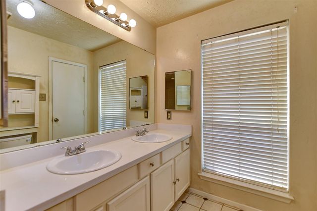 17327 Thorhill Street, Spring, TX 77379
