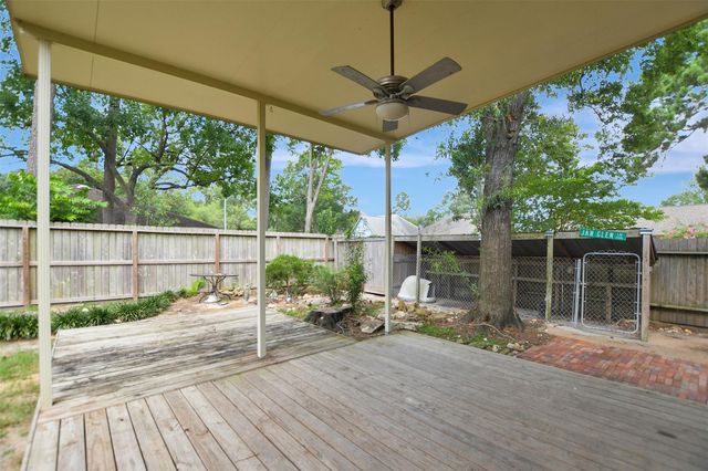 17327 Thorhill Street, Spring, TX 77379