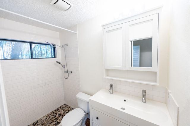 6601 Ashland DR, Austin, TX 78723