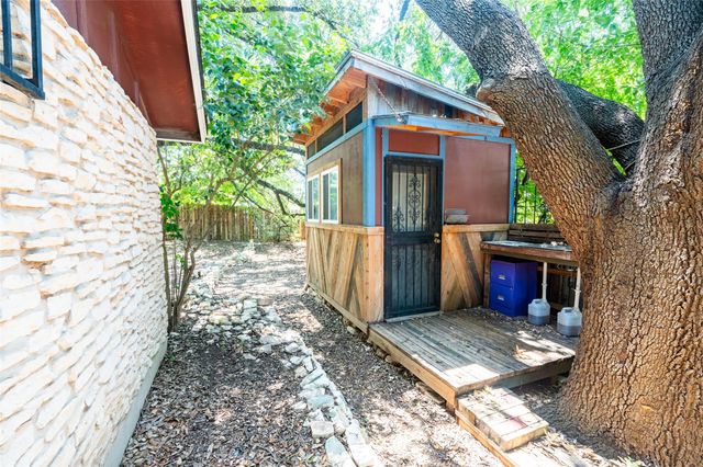 6601 Ashland DR, Austin, TX 78723