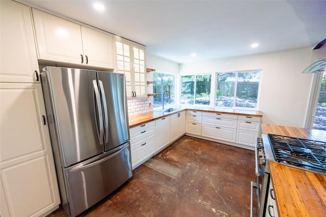 6601 Ashland DR, Austin, TX 78723