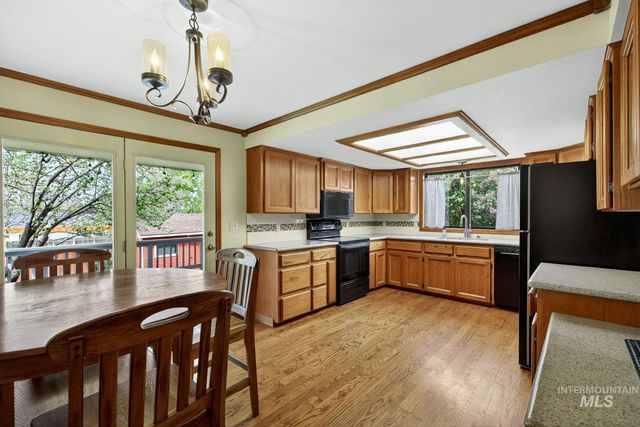 600 Donna Drive, Nampa, ID 83686