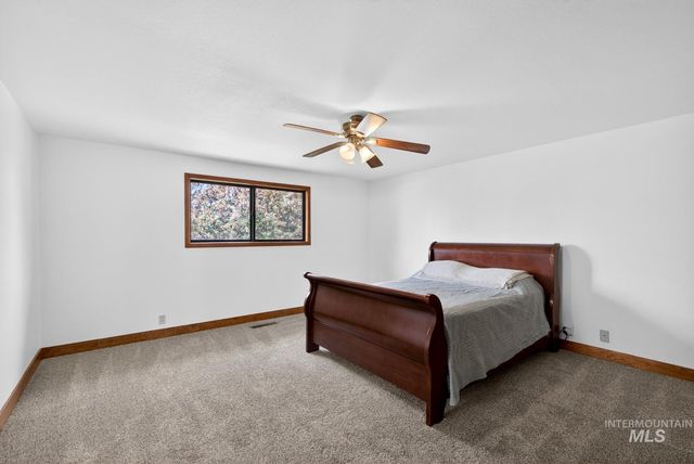 600 Donna Drive, Nampa, ID 83686