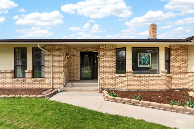600 Donna Drive, Nampa, ID 83686