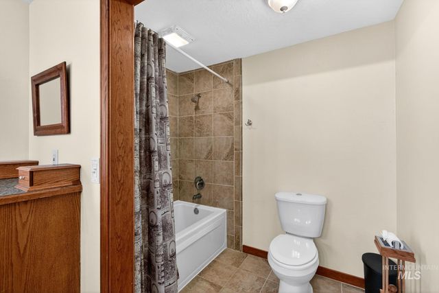600 Donna Drive, Nampa, ID 83686