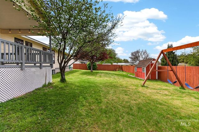 600 Donna Drive, Nampa, ID 83686