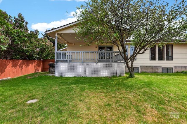 600 Donna Drive, Nampa, ID 83686