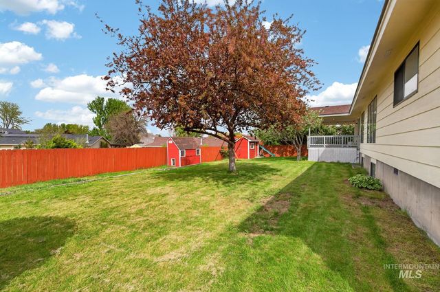 600 Donna Drive, Nampa, ID 83686