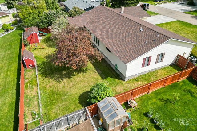 600 Donna Drive, Nampa, ID 83686