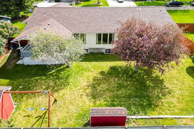 600 Donna Drive, Nampa, ID 83686