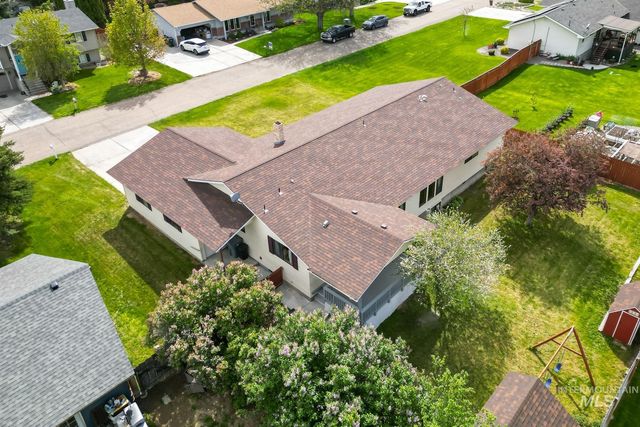 600 Donna Drive, Nampa, ID 83686