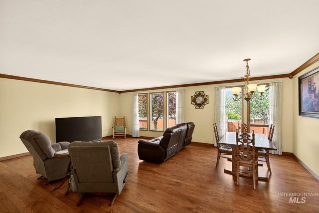 600 Donna Drive, Nampa, ID 83686