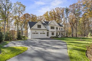 96 Newtown Rd, Acton, MA 01720