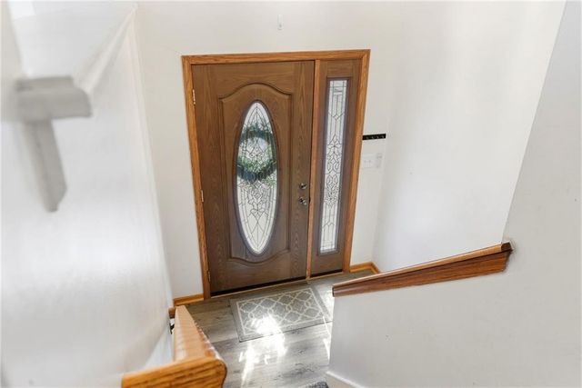 1924 E Sheridan Bridge Lane, Olathe, KS 66062