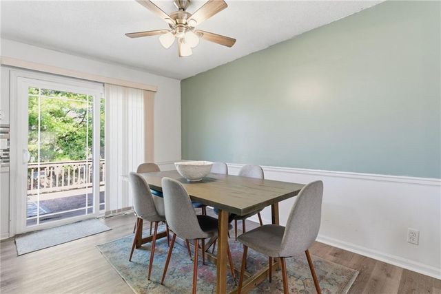 1924 E Sheridan Bridge Lane, Olathe, KS 66062