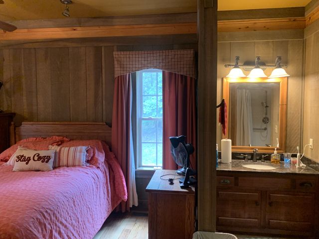 210 Double Check Ln, Belvidere, TN 37306
