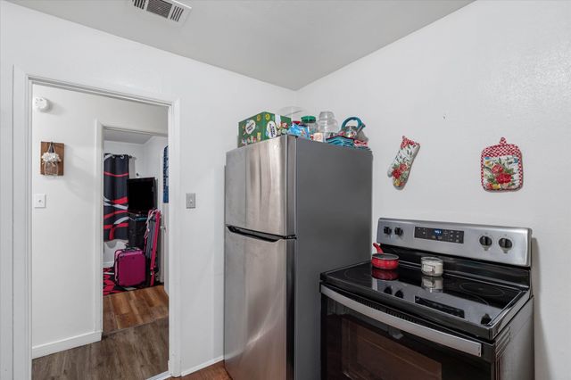 1453 Mamie Dr, Mobile, AL 36618