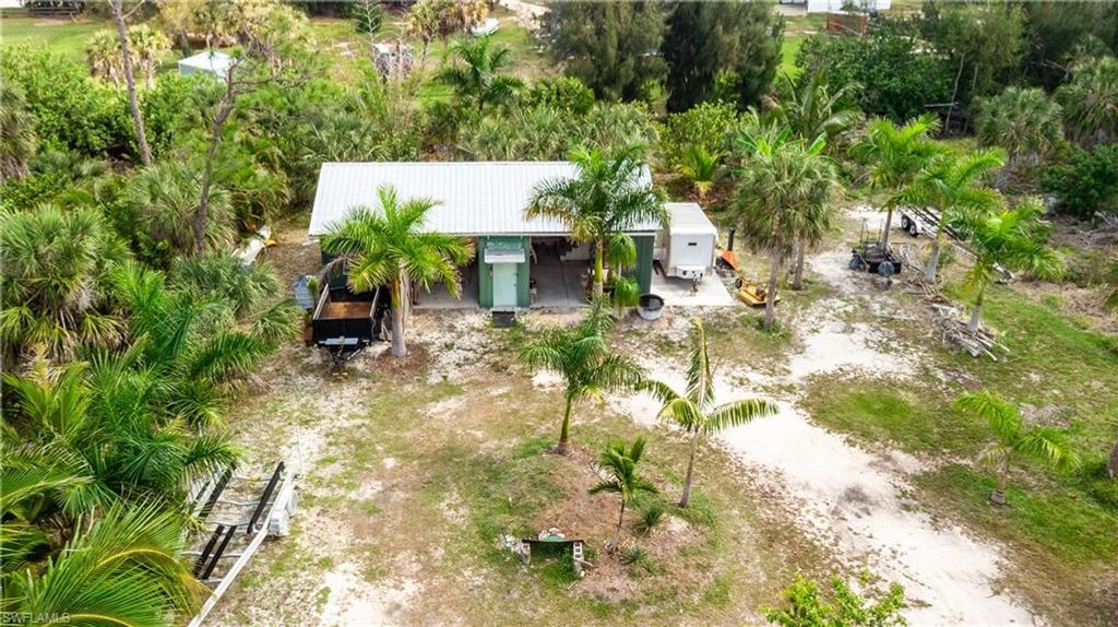 4236/4210 Berkshire RD, ST. JAMES CITY, FL 33956 — photo 3