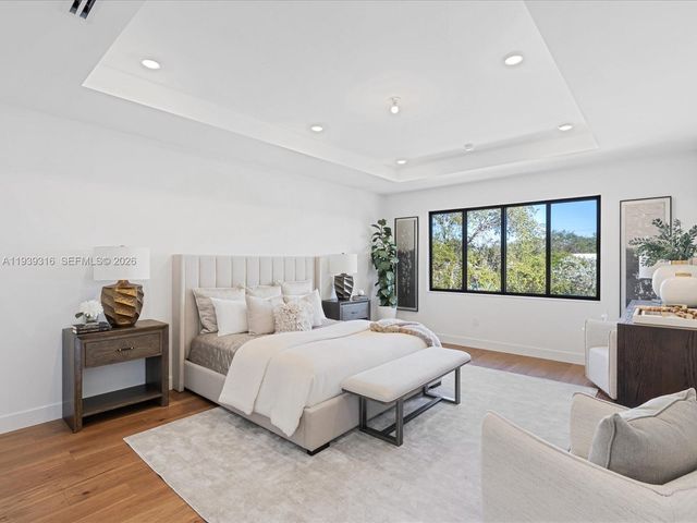 19701 NE 16 PI, Miami, FL 33179