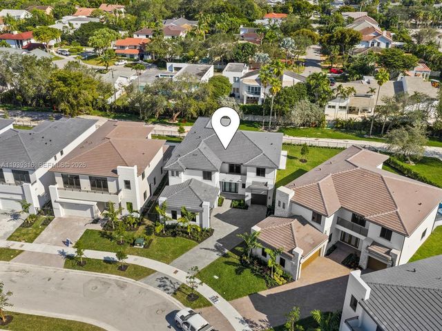 19701 NE 16 PI, Miami, FL 33179