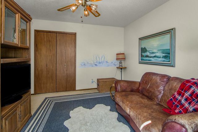 414 Nevada Avenue E, Saint Paul, MN 55130