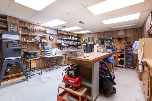 414 Nevada Avenue E, Saint Paul, MN 55130