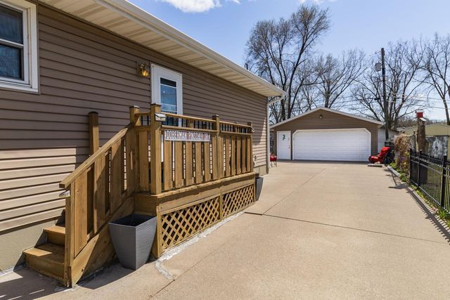 414 Nevada Avenue E, Saint Paul, MN 55130