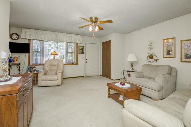 414 Nevada Avenue E, Saint Paul, MN 55130