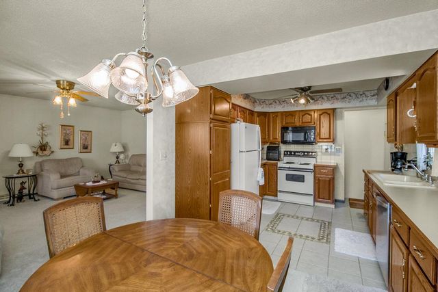 414 Nevada Avenue E, Saint Paul, MN 55130