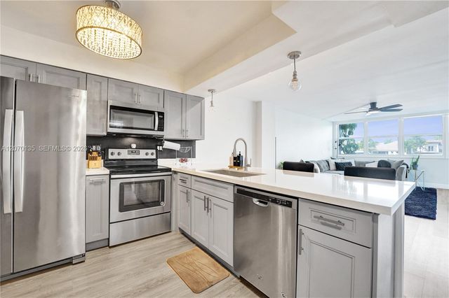 1400 S Ocean Drive 205, Hollywood, FL 33019