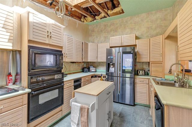 6012 S Perkins Road, Bedford Heights, OH 44146