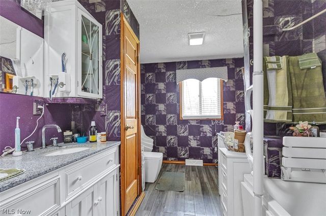 6012 S Perkins Road, Bedford Heights, OH 44146