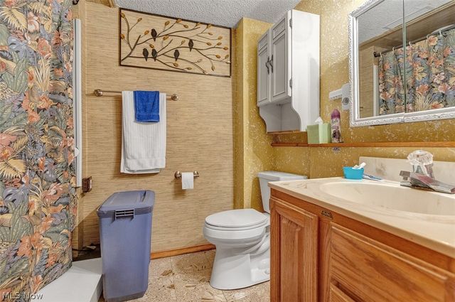 6012 S Perkins Road, Bedford Heights, OH 44146