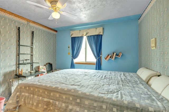 6012 S Perkins Road, Bedford Heights, OH 44146