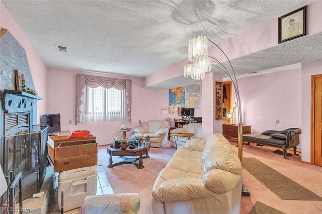 6012 S Perkins Road, Bedford Heights, OH 44146