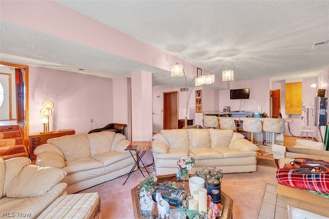 6012 S Perkins Road, Bedford Heights, OH 44146