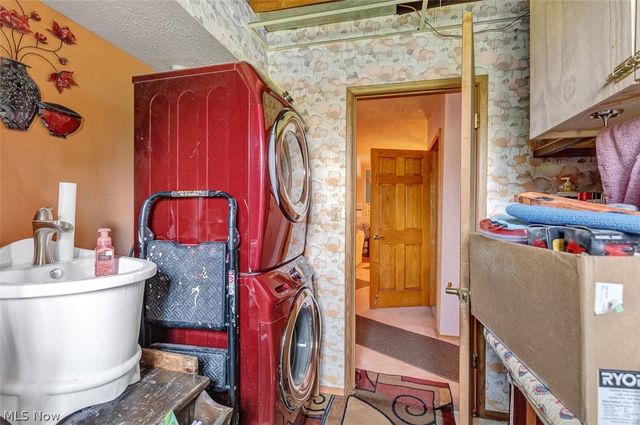 6012 S Perkins Road, Bedford Heights, OH 44146